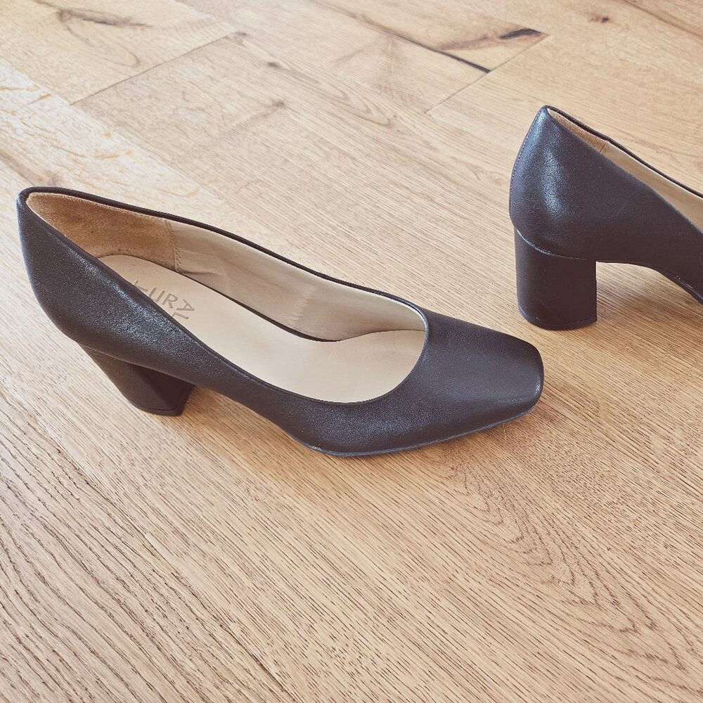 Naturalizer Warner Pump, size 8 US